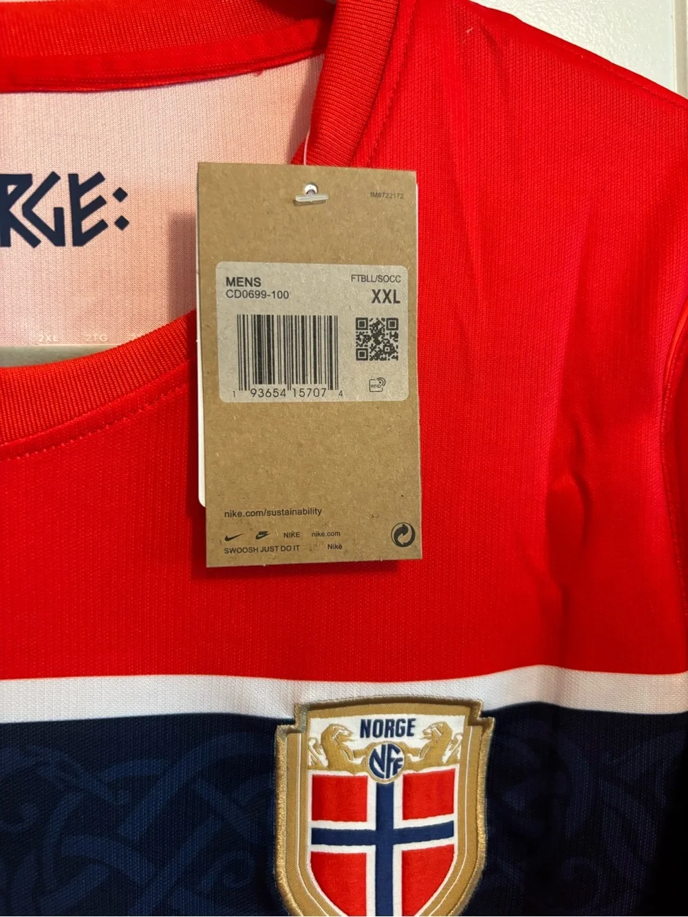 Team Norway World Cup 26 (Norge) Soccer Jersey with Crest - Picture 5 of 6